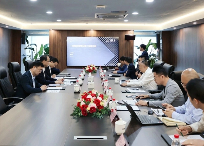 北汽集团党委常委、副总经理常瑞到北汽重卡调研1.jpg 北汽集团党委常委、副总经理常瑞到北汽重卡调研1.jpg