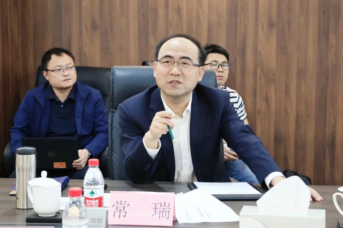 北汽集团党委常委、副总经理常瑞到北汽重卡调研2.jpg 北汽集团党委常委、副总经理常瑞到北汽重卡调研2.jpg