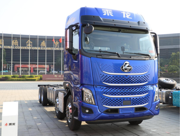 乘龙H7Pro 8×4绿通房车.png 乘龙H7Pro 8×4绿通房车.png