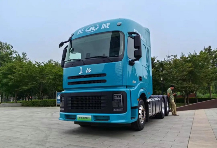 长征HI4-G混动重卡2.jpg 长征HI4-G混动重卡2.jpg