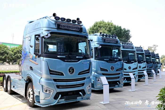 陕汽X6000旗舰版16NG 牵引车.jpg 陕汽X6000旗舰版16NG 牵引车.jpg