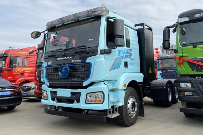 陕汽M3000E换电牵引车.png 陕汽M3000E换电牵引车.png