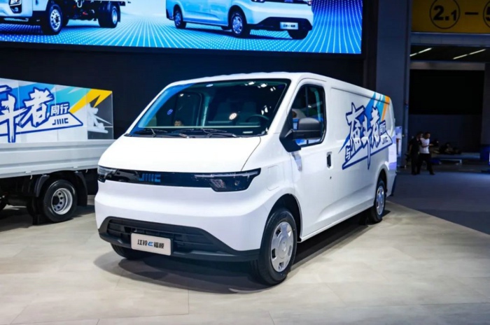 江铃E福顺2.jpg 江铃E福顺2.jpg