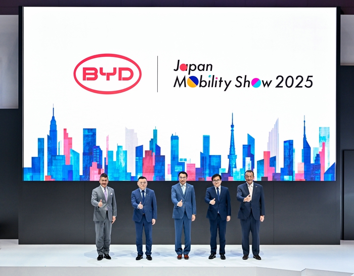 1、亮相2025东京车展.jpg 1、亮相2025东京车展.jpg