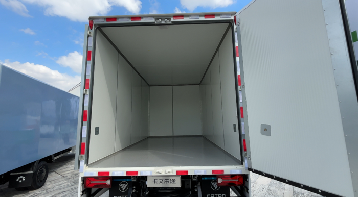 福田卡文乐途实车评测4.png 福田卡文乐途实车评测4.png