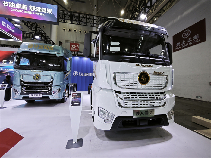 陕汽重卡M5000C快递运输菁英版载货车.jpg 陕汽重卡M5000C快递运输菁英版载货车.jpg