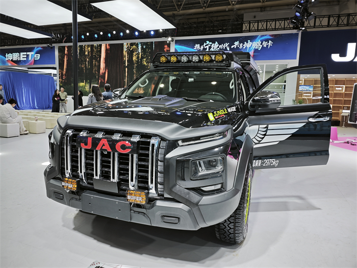 江淮悍途·魔盒.jpg 江淮悍途·魔盒.jpg