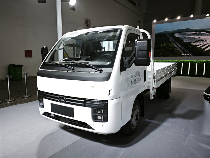 比亚迪轿卡T4.jpg 比亚迪轿卡T4.jpg