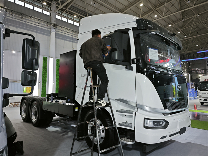 比亚迪Q3.jpg 比亚迪Q3.jpg