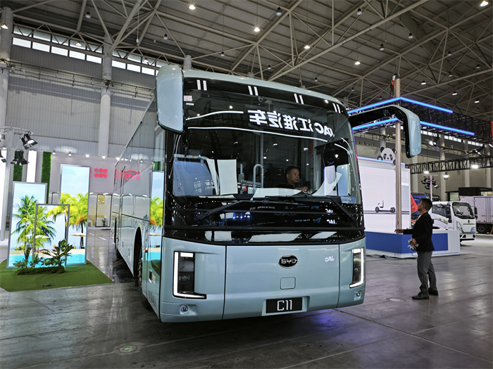 比亚迪C11纯电动客车.jpg 比亚迪C11纯电动客车.jpg