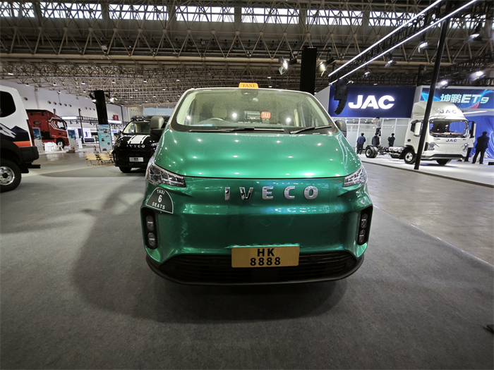 南京依维柯聚星右舵EV.jpg 南京依维柯聚星右舵EV.jpg