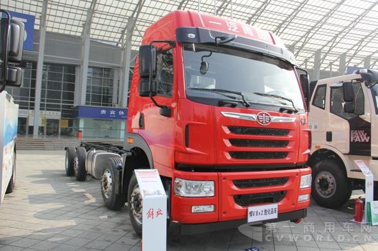 解放悍V 8×2危化品底盘,锡柴260马力 (2).jpg