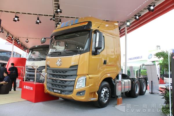 东风柳汽乘龙6×4平头牵引车(H7-玉柴6K) (3)_1.jpg 东风柳汽乘龙6×4平头牵引车(H7-玉柴6K) (3)_1.jpg