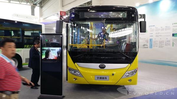ZK6805BEVG3纯电动车2.jpg ZK6805BEVG3纯电动车2.jpg