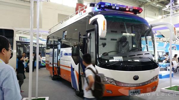 通信指挥车.jpg 通信指挥车.jpg