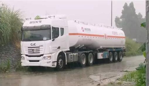 联合卡车4.jpg 联合卡车4.jpg