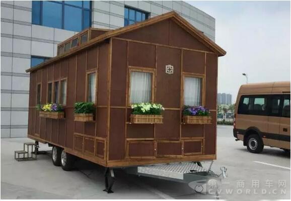 全球首款竹钢营地房车在中通下线,快来看看长啥样?.jpg 全球首款竹钢营地房车在中通下线,快来看看长啥样?.jpg