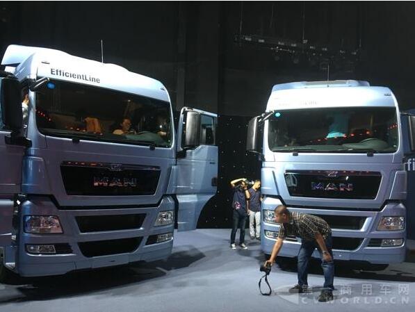 现场展出的MAN TGX 480马力 4×2 EfficientLine高效版牵引车2.jpg 现场展出的MAN TGX 480马力 4×2 EfficientLine高效版牵引车2.jpg