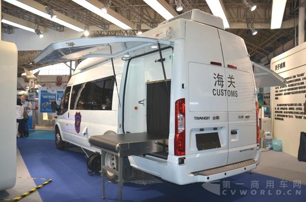 福特全顺改装的安检专用车 (2).jpg