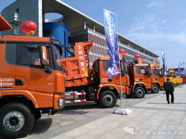 现场展车2.jpg