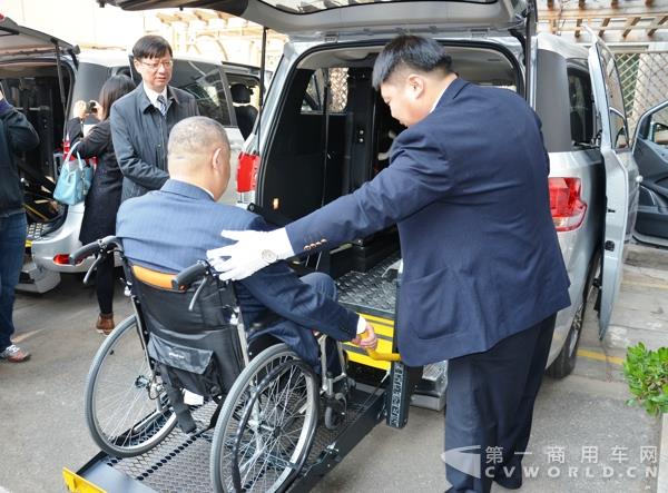 现场操作演示02-升降过程中.jpg
