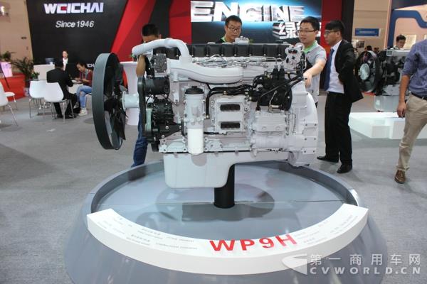 潍柴展示的欧六WP9H柴油发动机.jpg 潍柴展示的欧六WP9H柴油发动机.jpg