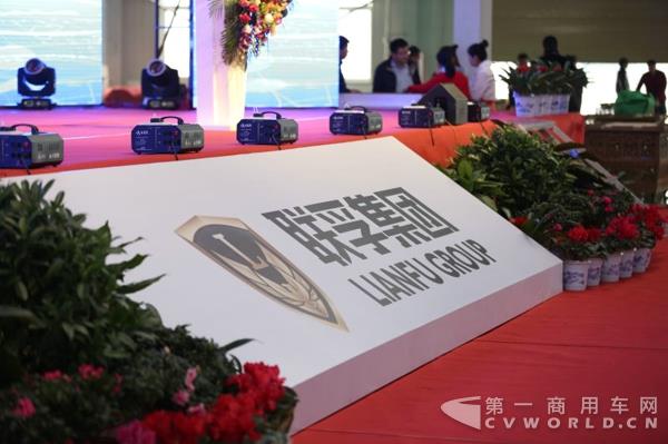 活动现场2.jpg 活动现场2.jpg