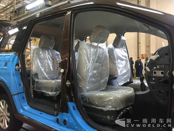 北汽昌河MPV M70生产线4.jpg 北汽昌河MPV M70生产线4.jpg