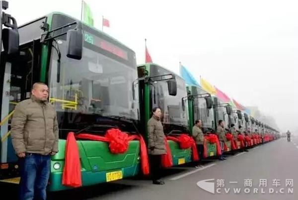 山西最大单笔新能源订单!中车500辆纯电动公交车长治上线.jpg 山西最大单笔新能源订单!中车500辆纯电动公交车长治上线.jpg