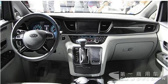 瑞风M6内饰.jpg 瑞风M6内饰.jpg