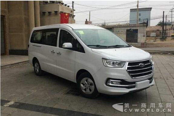 现款瑞风M4.jpg 现款瑞风M4.jpg