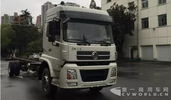 快递行业辉煌延续,东风9.6米大单桥来啦!2.jpg 快递行业辉煌延续,东风9.6米大单桥来啦!2.jpg