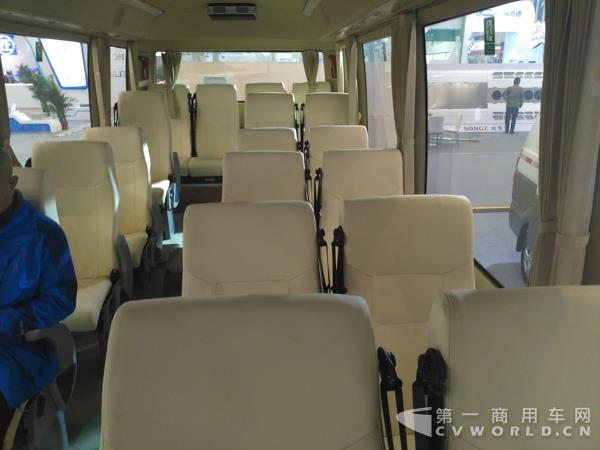 中通商务车C07 2.jpg 中通商务车C07 2.jpg