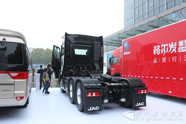 江淮品牌日全新亮相的格尔发K7重卡外观及内饰 (6).jpg 江淮品牌日全新亮相的格尔发K7重卡外观及内饰 (6).jpg