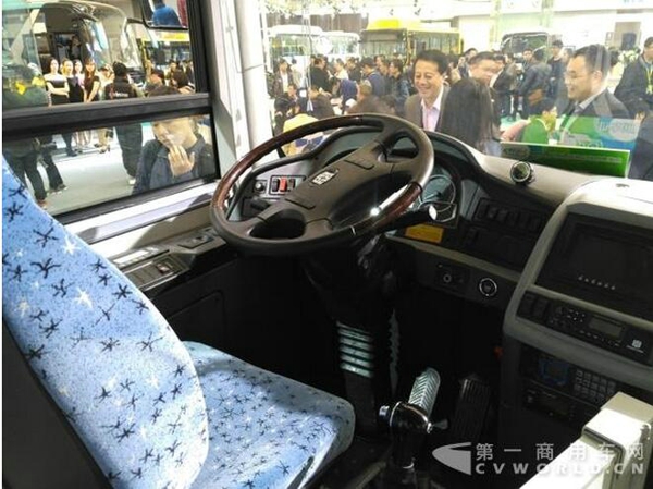 中通氢燃料电池客车内饰.jpg 中通氢燃料电池客车内饰.jpg