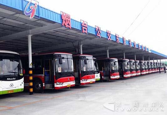 东里公交场站的光伏充电设备.jpg 东里公交场站的光伏充电设备.jpg
