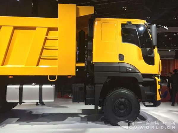 江铃6X4矿用自卸车.jpg 江铃6X4矿用自卸车.jpg