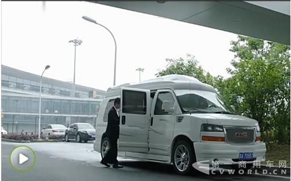 GMC SAVANA商务房车.jpg GMC SAVANA商务房车.jpg
