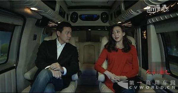 GMC SAVANA商务房车1.jpg GMC SAVANA商务房车1.jpg