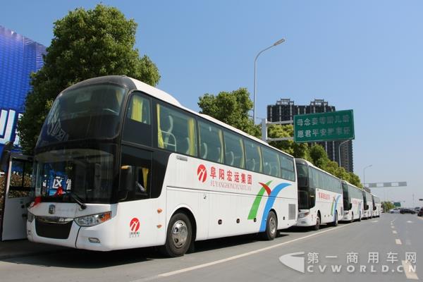 宏运集团刚接收的中通12米高端旅游车.jpg 宏运集团刚接收的中通12米高端旅游车.jpg