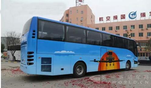 西沃客车.jpg 西沃客车.jpg