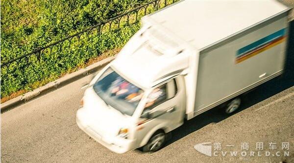 司机不够用 新加坡推出12辆无人驾驶货车.jpg 司机不够用 新加坡推出12辆无人驾驶货车.jpg