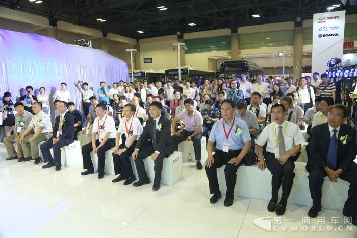 海格客车新车发布会现场.jpg 海格客车新车发布会现场.jpg