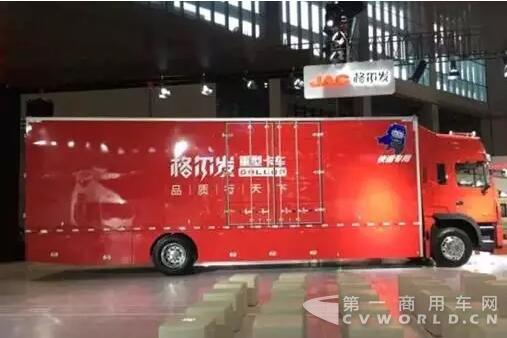 “4×2大单桥厢式车”为何叫好不叫座.jpg “4×2大单桥厢式车”为何叫好不叫座.jpg