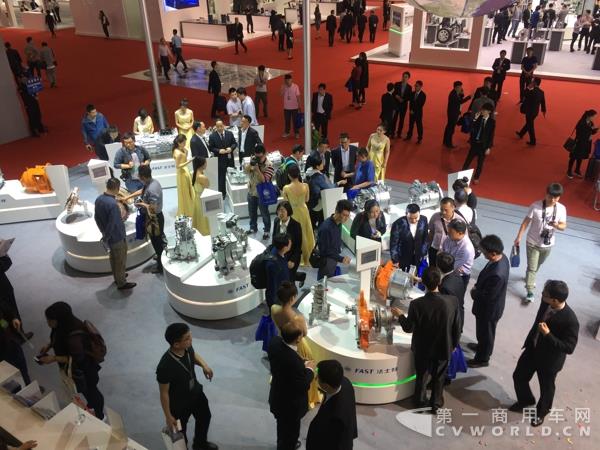 法士特展台2.jpg 法士特展台2.jpg