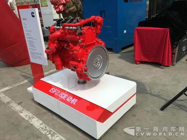 现场展出的福田康明斯ISF2.8L发动机.jpg 现场展出的福田康明斯ISF2.8L发动机.jpg