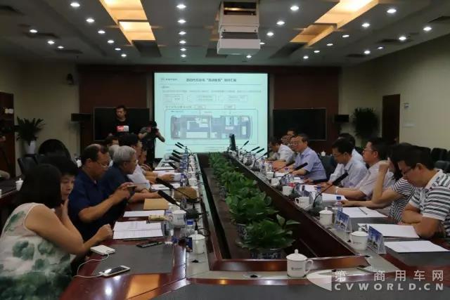 “情系丝绸青海 健康送向高原” 福田欧辉第四代专用医疗车成功交付6.jpg “情系丝绸青海 健康送向高原” 福田欧辉第四代专用医疗车成功交付6.jpg