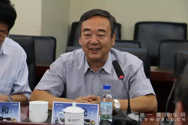 “情系丝绸青海 健康送向高原” 福田欧辉第四代专用医疗车成功交付10.jpg “情系丝绸青海 健康送向高原” 福田欧辉第四代专用医疗车成功交付10.jpg