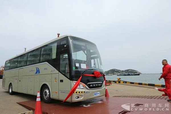 安凯A9高端客车.jpg 安凯A9高端客车.jpg