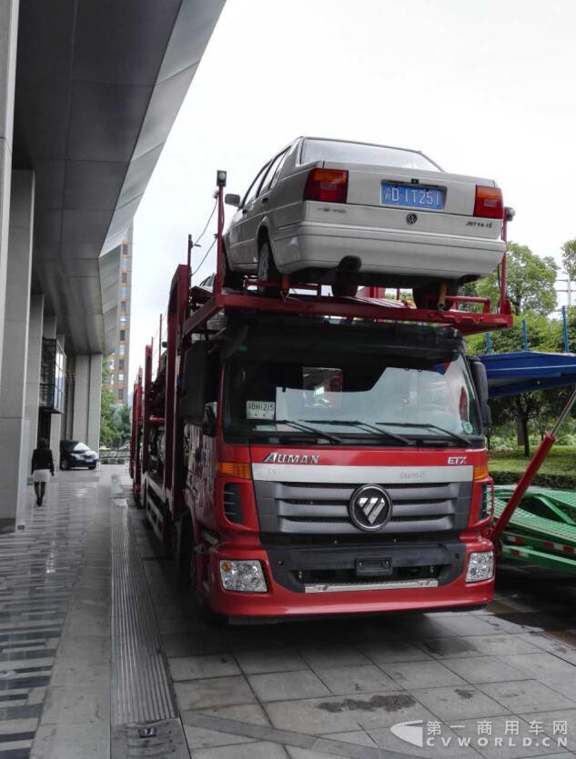 欧曼中置轴轿运车5.jpg 欧曼中置轴轿运车5.jpg